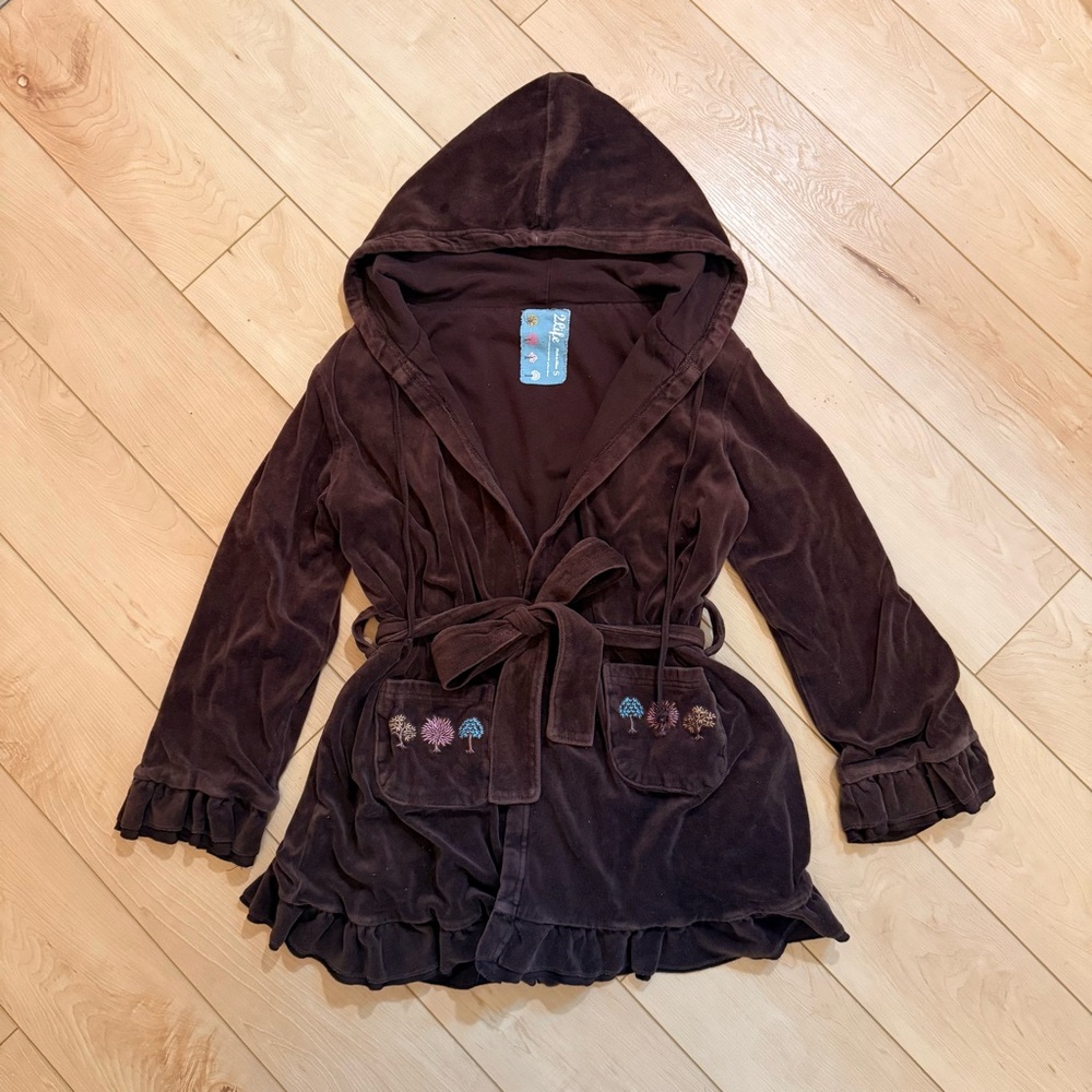 2Life Embroidered Hooded Velour Wrap Jacket in Chocolate Brown